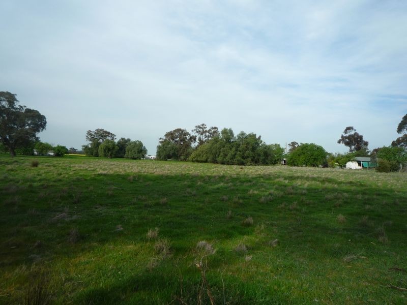 555 Rifle Butts Road, Katandra VIC 3634