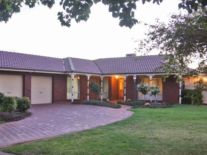 4 Orchard Circuit, Shepparton VIC 3630