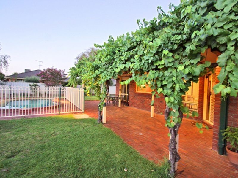 4 Orchard Circuit, Shepparton VIC 3630