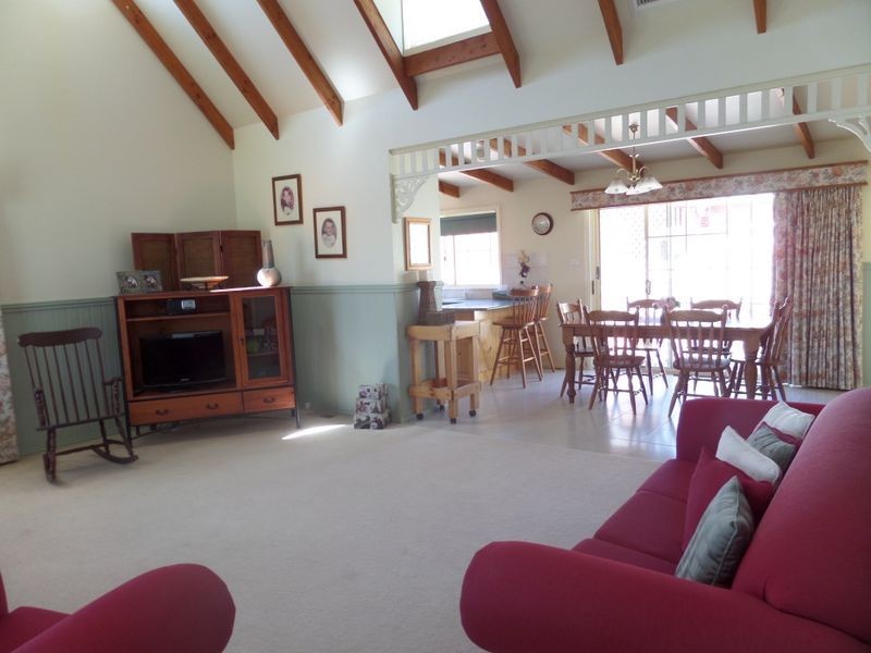 86 Parkside Drive, Shepparton VIC 3630