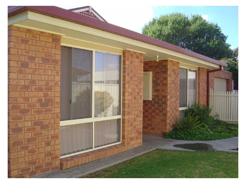 2/8 Michel Street, Shepparton VIC 3630