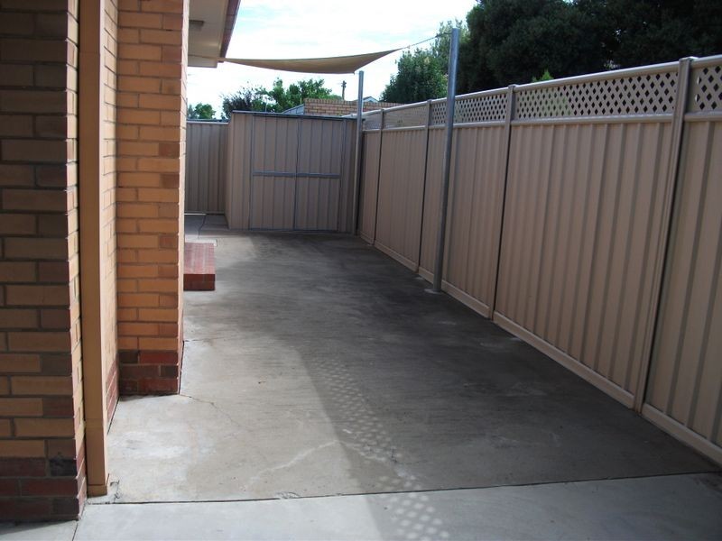 33 Meaklim Street, Shepparton VIC 3630
