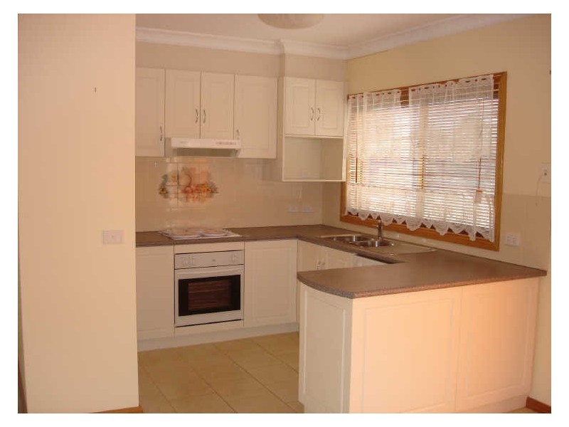 1/10 Ross Street, Mooroopna VIC 3629