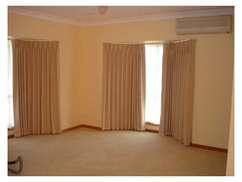 1/10 Ross Street, Mooroopna VIC 3629