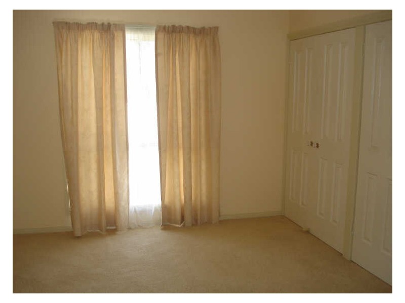 1/10 Ross Street, Mooroopna VIC 3629