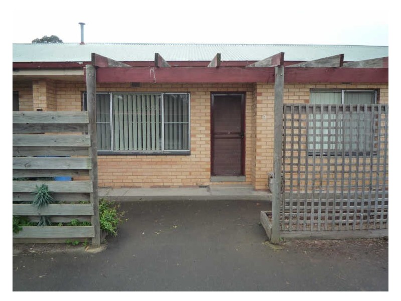 1/8 Elizabeth Street, Mooroopna VIC 3629