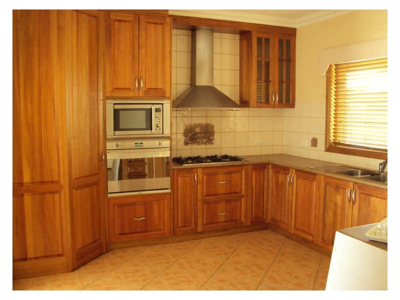 8 Sheoak Court, Shepparton VIC 3630