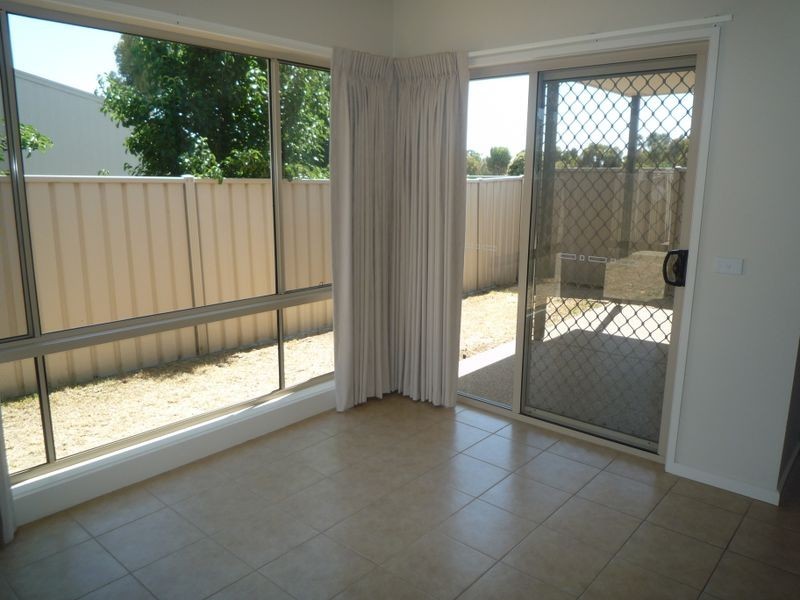 2/22 Menzies Crescent, Shepparton VIC 3630