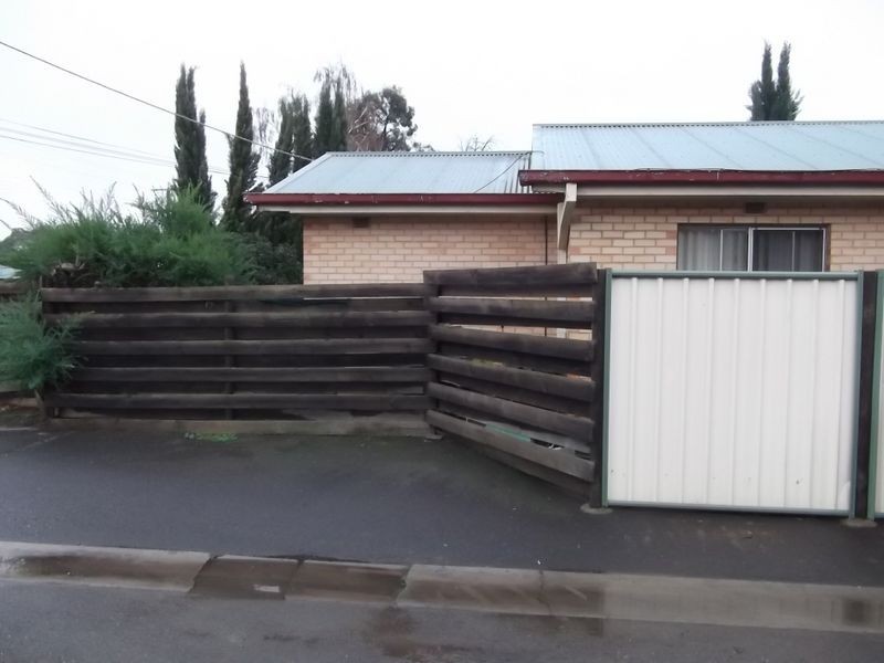 1a/8 Elizabeth Street, Mooroopna VIC 3629