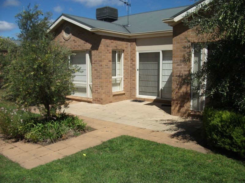 10 Tandou Court, Kialla VIC 3631
