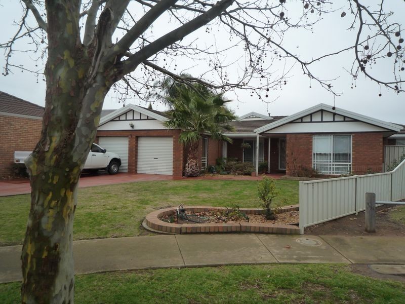 8 Botany Crescent, Shepparton VIC 3630