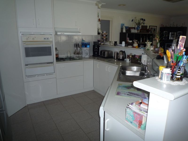 8 Botany Crescent, Shepparton VIC 3630