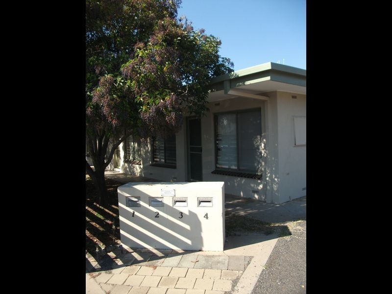 4/98 MacIntosh Street, Shepparton VIC 3630