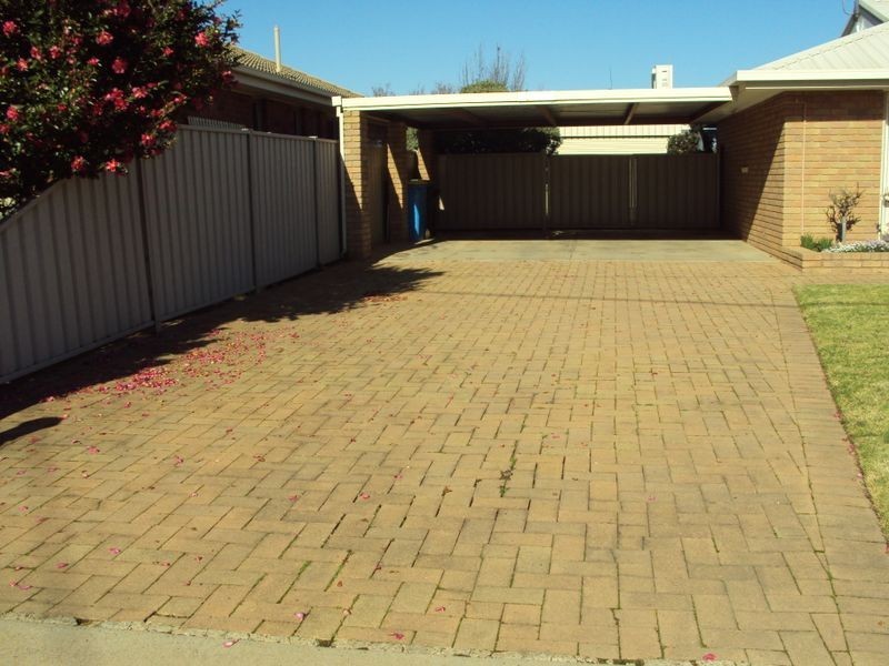 29 Jacobson Street, Mooroopna VIC 3629