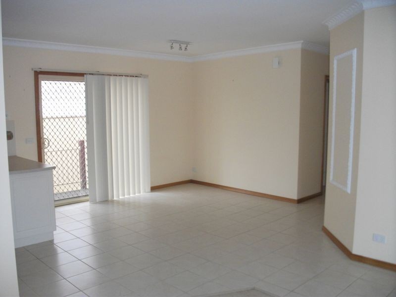 2/10 Ross Street, Mooroopna VIC 3629