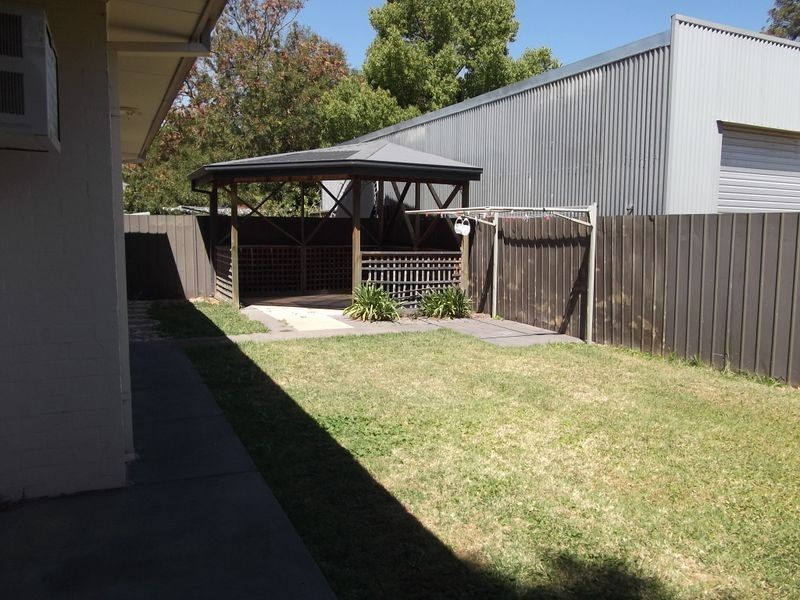 2/8 Glenlyon Avenue, Shepparton VIC 3630