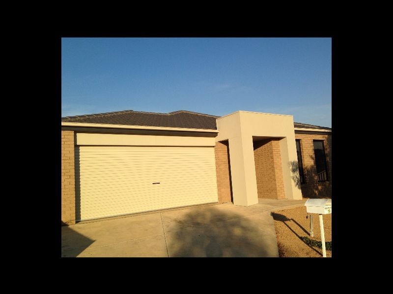 10 Mozart Avenue, Shepparton VIC 3630