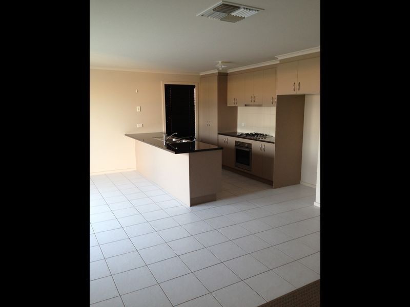 10 Mozart Avenue, Shepparton VIC 3630