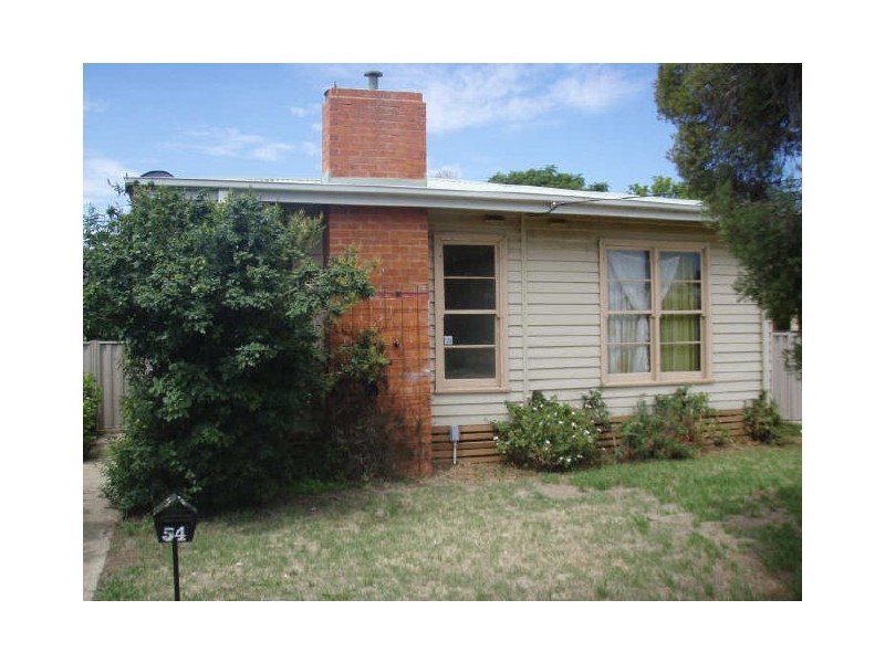 54 Grutzner Ave, Shepparton VIC 3630
