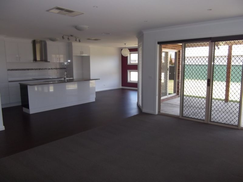 4 Kerang Avenue, Kialla VIC 3631