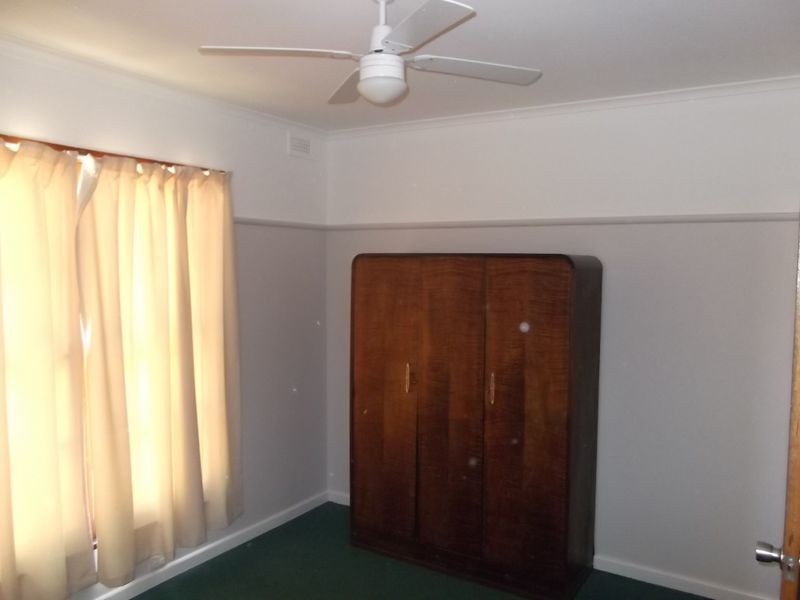 54 Grutzner Ave, Shepparton VIC 3630