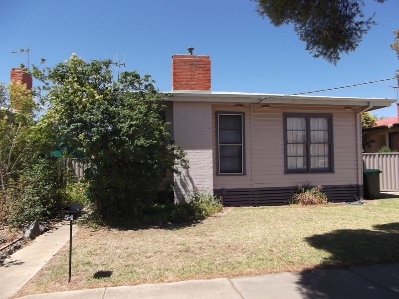54 Grutzner Ave, Shepparton VIC 3630