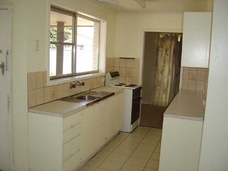 8 Middlesex Crescent, Shepparton VIC 3630