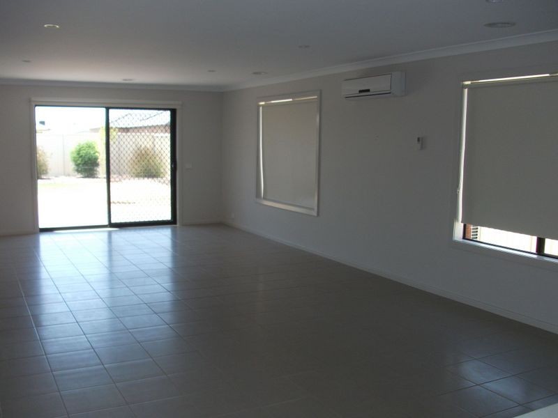 9 Sherwood Court, Shepparton VIC 3630