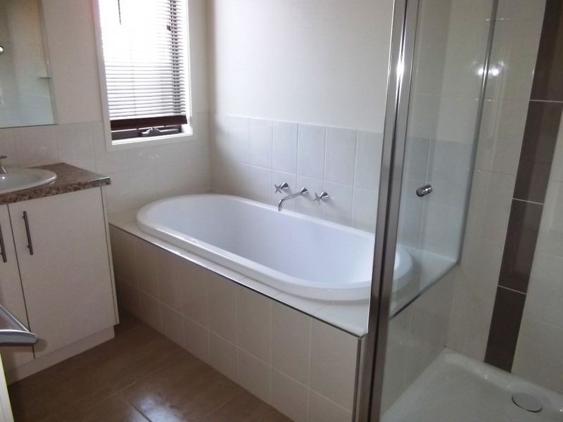 31 Oxbow Avenue, Shepparton VIC 3630