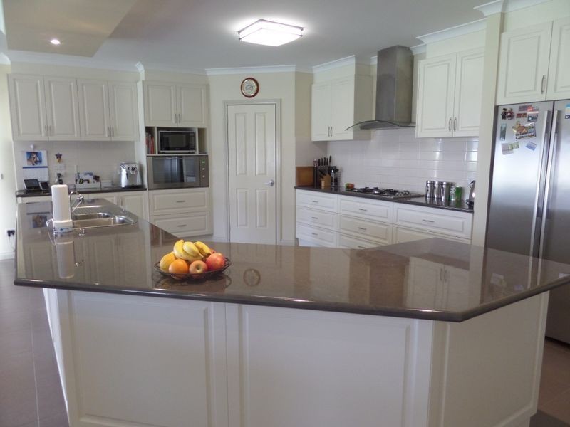 6 Cooloola Place, Shepparton VIC 3630