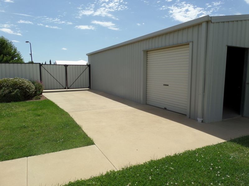 6 Cooloola Place, Shepparton VIC 3630