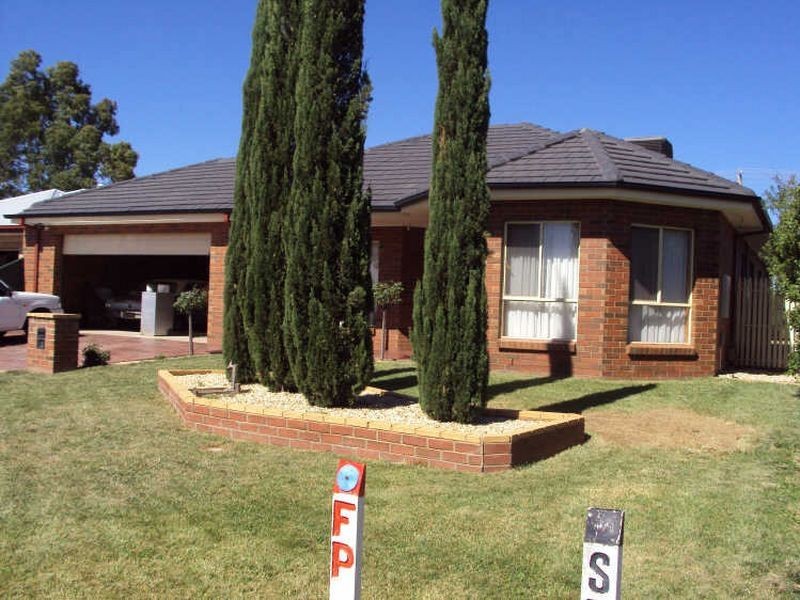 8 Sheoak Court, Shepparton VIC 3630