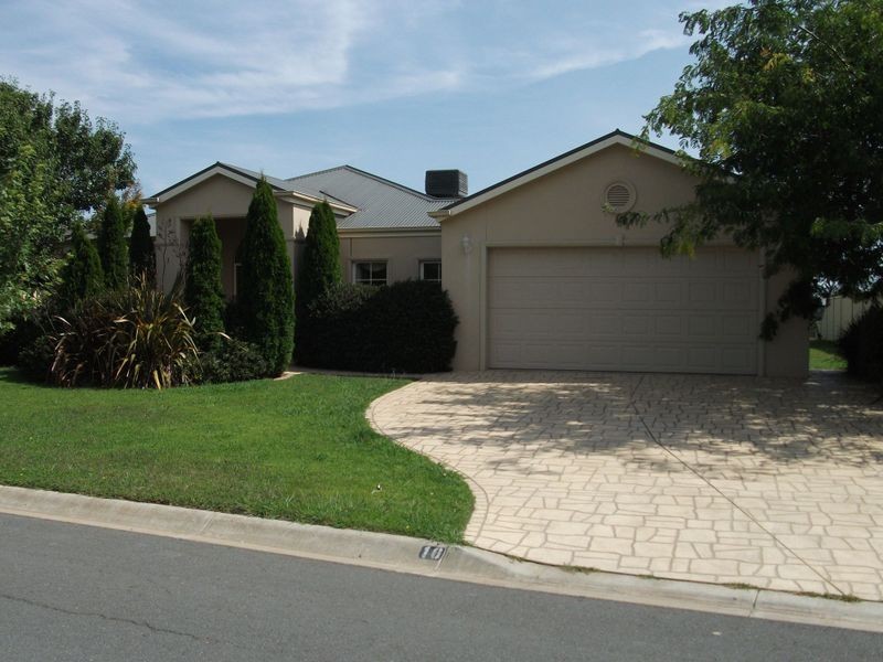10 Tandou Court, Kialla VIC 3631