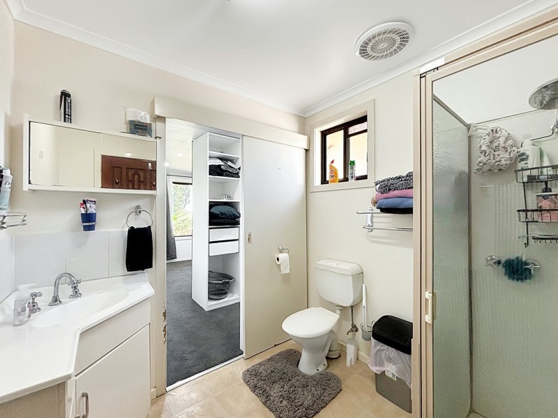 160 Old Tresco Road, Tresco West VIC 3584