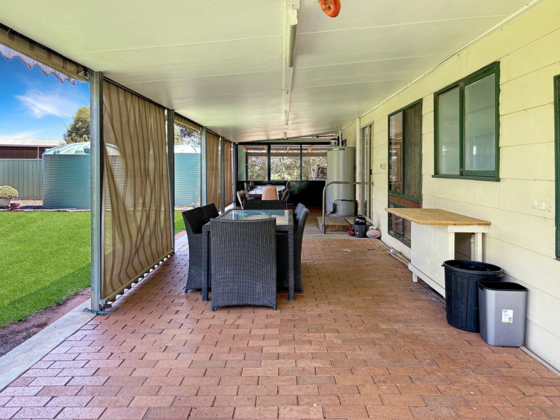 160 Old Tresco Road, Tresco West VIC 3584