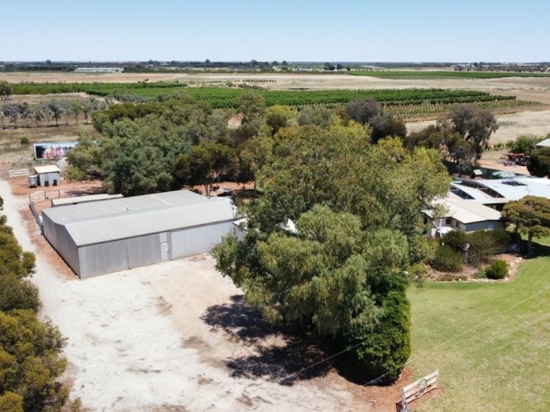 160 Old Tresco Road, Tresco West VIC 3584
