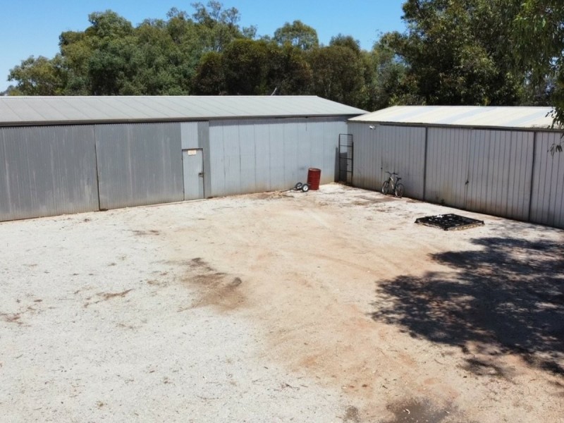 160 Old Tresco Road, Tresco West VIC 3584