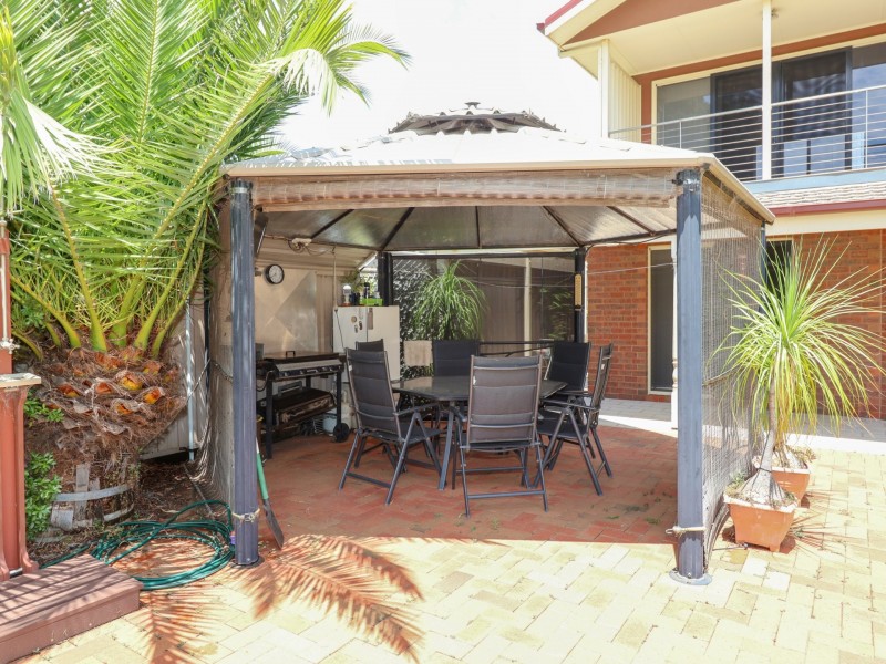 89 Murray Valley Highway, Lake Boga VIC 3584