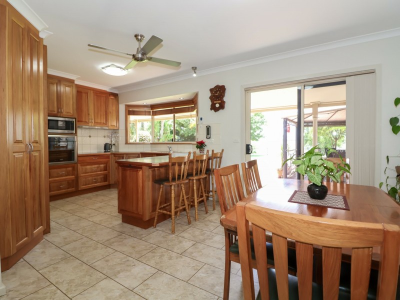 89 Murray Valley Highway, Lake Boga VIC 3584