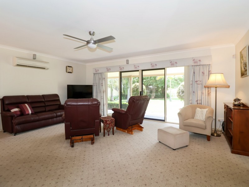 89 Murray Valley Highway, Lake Boga VIC 3584