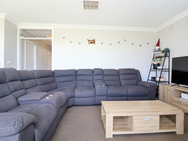 10 Holloway Grove, Swan Hill VIC 3585