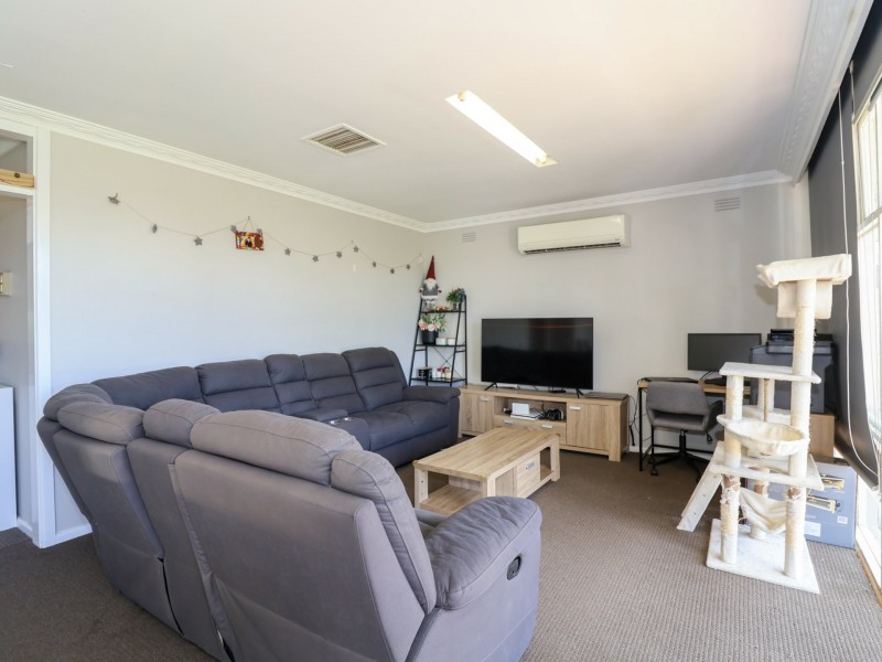 10 Holloway Grove, Swan Hill VIC 3585