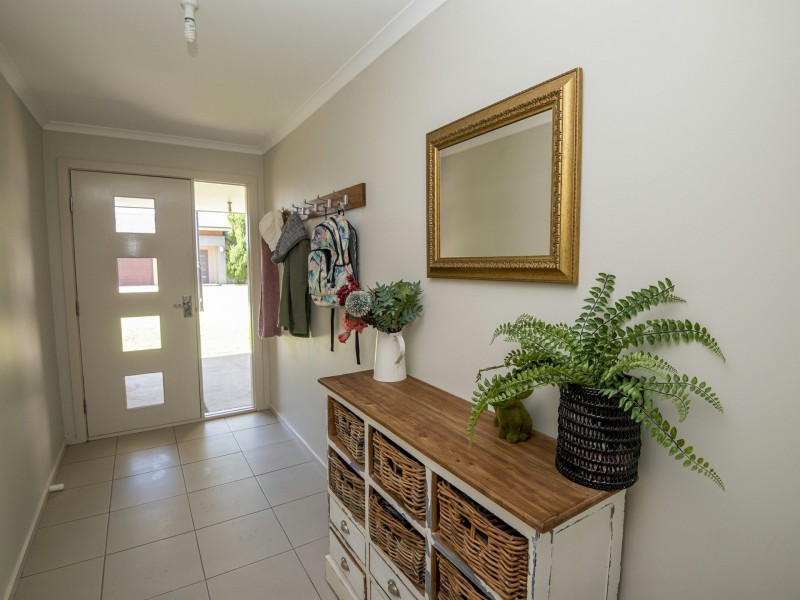 1 Cassia Way, Swan Hill VIC 3585