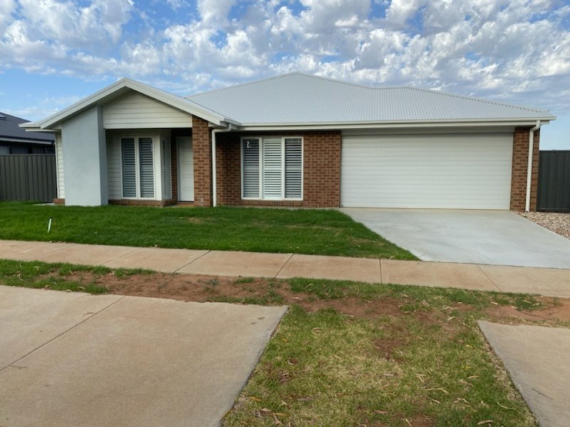 5 Fuchsia Drive, Swan Hill VIC 3585