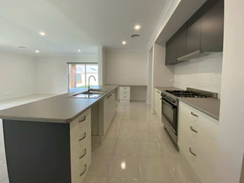 5 Fuchsia Drive, Swan Hill VIC 3585