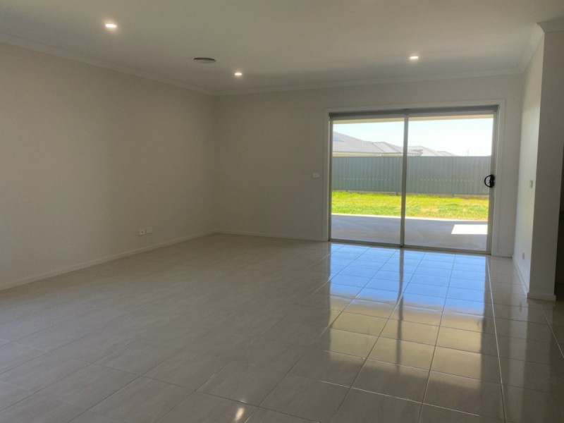 5 Fuchsia Drive, Swan Hill VIC 3585