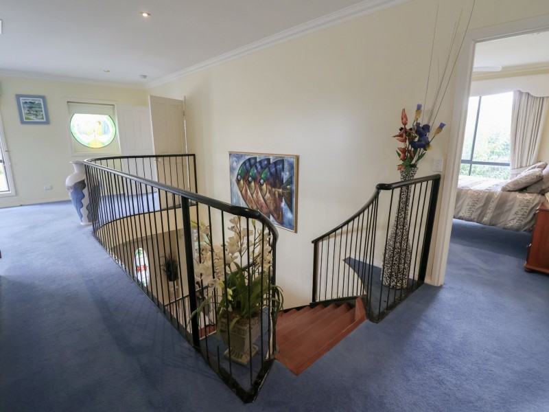 4 Squire Grove, Swan Hill VIC 3585