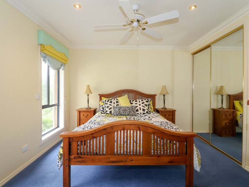 4 Squire Grove, Swan Hill VIC 3585