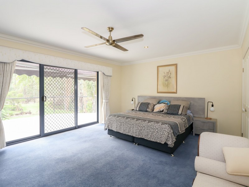 4 Squire Grove, Swan Hill VIC 3585