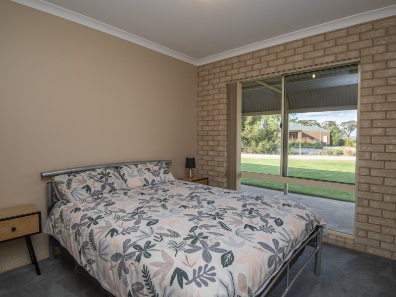 11 Lakeside Drive, Lake Boga VIC 3584